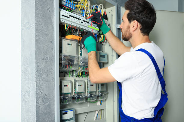 Best Electrical Repair Services  in Shorewood, IL